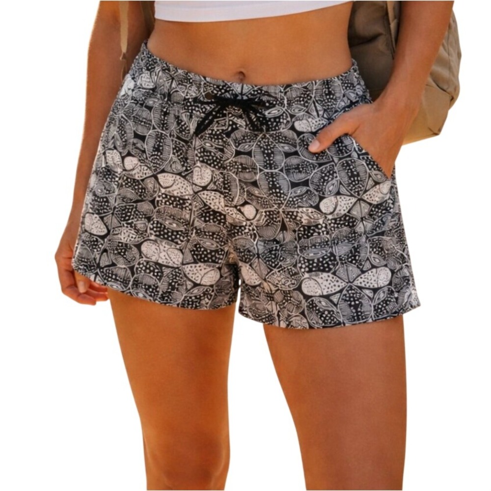 Patagonia Baggies Shorts Black White Geometric Fish Print SIZE 6